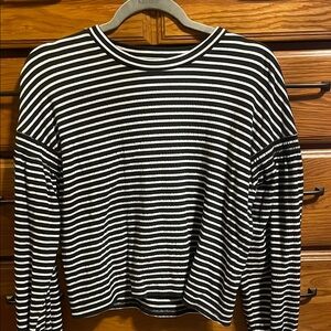 Banana Republic Black and White Striped Bubble Sleeve Women's Top